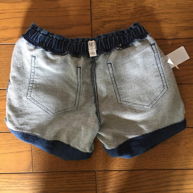 GAP Kids(ギャップキッズ)のGAP kids デニム風　ショートパンツ　美品 キッズ/ベビー/マタニティのキッズ服女の子用(90cm~)(パンツ/スパッツ)の商品写真