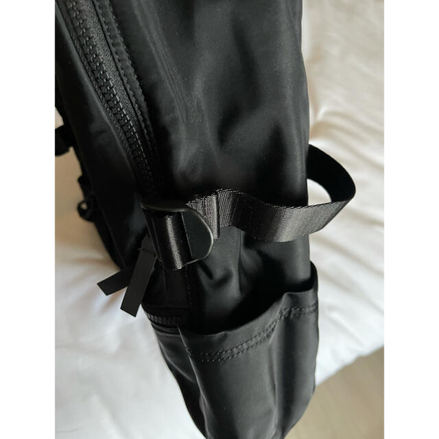 lululemon(ルルレモン)のcoco様専用日本未発売　New Crew Backpack 新品タグ付　22L レディースのバッグ(リュック/バックパック)の商品写真