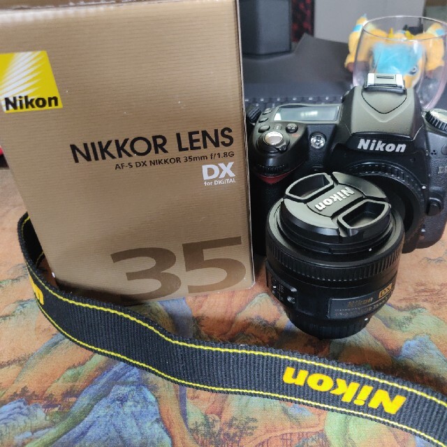 nikon d90ボディとnikkor 35mm f1.8 スマホ/家電/カメラのカメラ(デジタル一眼)の商品写真