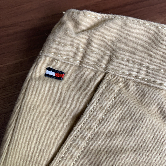 TOMMY HILFIGER(トミーヒルフィガー)の【新品】ハーフパンツ トミーヒルフィガー TOMMY HILFIGER 2T キッズ/ベビー/マタニティのキッズ服男の子用(90cm~)(パンツ/スパッツ)の商品写真