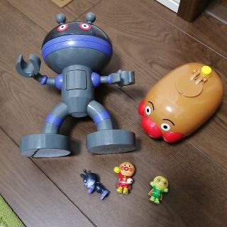 アンパンマン号とだだんだん(知育玩具)