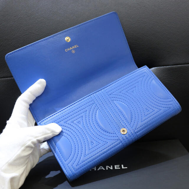 CHANEL(シャネル)の！希少！CHANEL☆ココマークステッチ長財布/ブルー系 レディースのファッション小物(財布)の商品写真