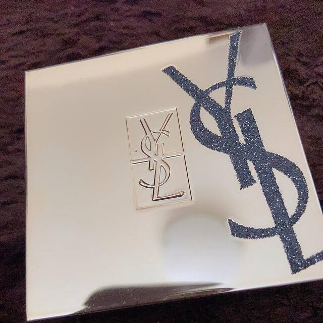 Yves Saint Laurent Beaute(イヴサンローランボーテ)のイヴサンローラン コスメ/美容のベースメイク/化粧品(ファンデーション)の商品写真