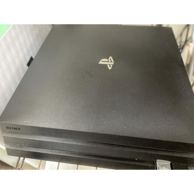 PS4 pro 本体　周辺機器、ソフトつき