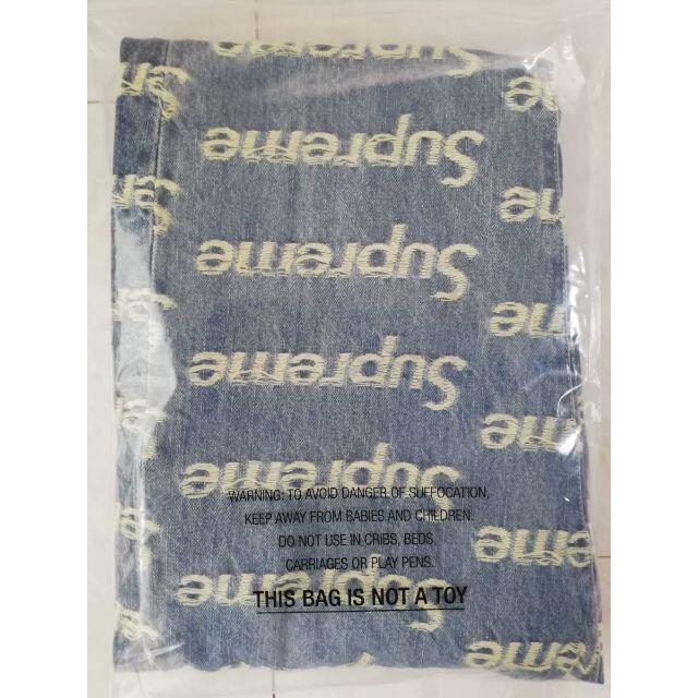 Supreme(シュプリーム)のSupreme Frayed Logos Regular Jean 30 メンズのジャケット/アウター(Gジャン/デニムジャケット)の商品写真