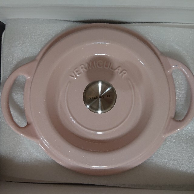 Vermicular - かふぇもか様 新品 バーミキュラ オーブンポットラウンド