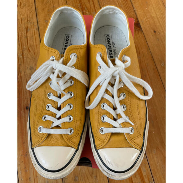CONVERSE(コンバース)のコンバース　チャックテイラー　サンフラワーゴールド　US9.5 28cm　レザー メンズの靴/シューズ(スニーカー)の商品写真