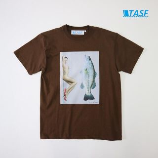 モンゴリアンチョップス TASF バスヌード Tシャツ ブラウン(Tシャツ/カットソー(半袖/袖なし))