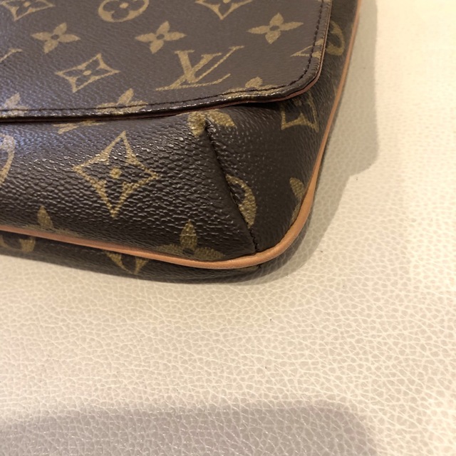 LOUIS VUITTON(ルイヴィトン)の【期間限定】LV ルイヴィトン モノグラム ミュゼットタンゴ ショルダーバッグ レディースのバッグ(ショルダーバッグ)の商品写真