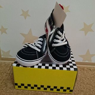 ヴァンズ(VANS)の秋素材スニーカー(スニーカー)