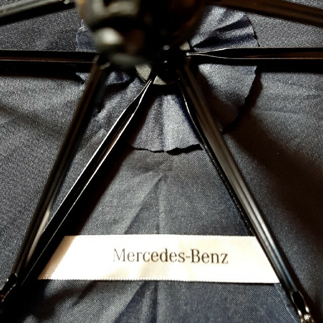 メルセデス･ベンツ ケース付き折りたたみ傘 メンズのファッション小物(傘)の商品写真