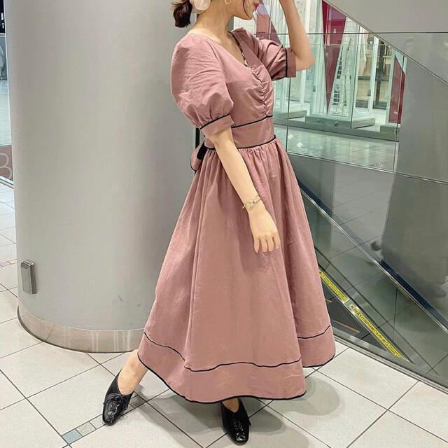 大特価放出! アンミール AnMILLE花柄ワンピース sergiani-garden.gr