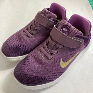 ナイキ(NIKE)のNIKE 軽量スニーカー　20  美品　ナイキFREE(スニーカー)