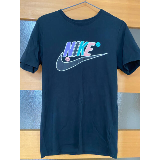NIKE(ナイキ)のNIKE Tシャツ サイズ M レディースのトップス(Tシャツ(半袖/袖なし))の商品写真