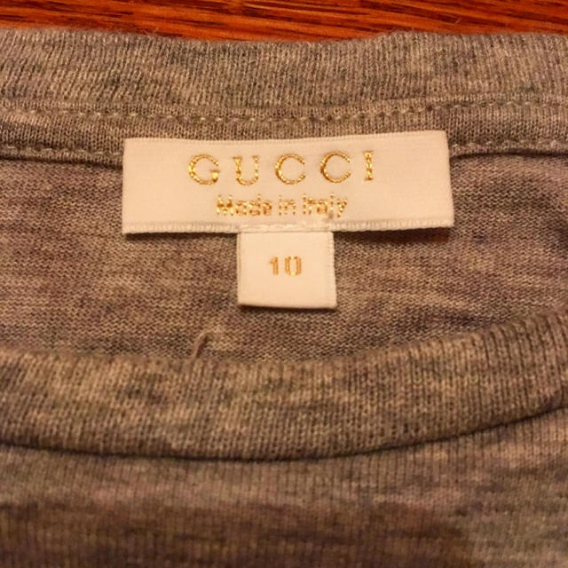 Gucci(グッチ)のGUCCI デザインロンT キッズ/ベビー/マタニティのキッズ服男の子用(90cm~)(Tシャツ/カットソー)の商品写真