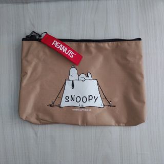 ピーナッツ(PEANUTS)のSNOOPY　ポーチ(キャラクターグッズ)