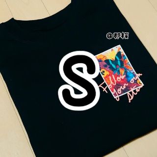 ジーユー(GU)の◇新品◇ GU ✕ 蜷川実花 5分袖 クロップドグラフィックT ブラック Ｓ(Tシャツ(半袖/袖なし))