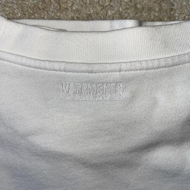 Supreme - VETEMENTS Logo print T-shirt ホワイト　Mサイズの通販 by gen0129s shop｜シュプリームならラクマ HOTお得