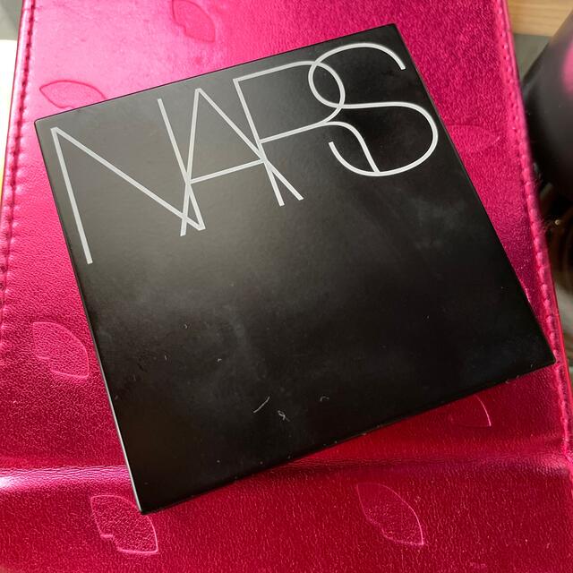 NARS 5882 ナチュラルラディアントロングウェアクッションファンデーション