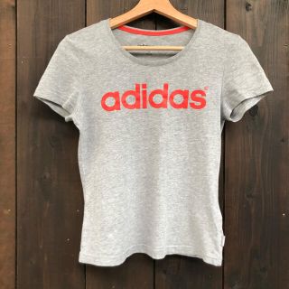 アディダス(adidas)のadidas シャツ(Tシャツ(半袖/袖なし))