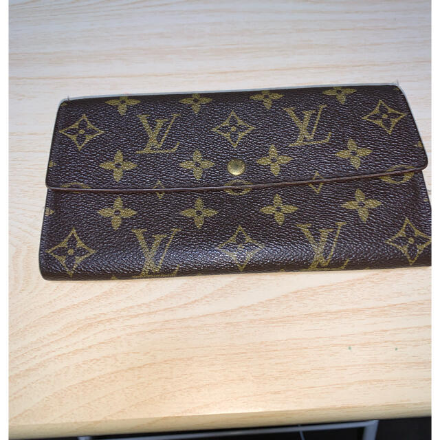 LOUIS VUITTON(ルイヴィトン)のルイヴィトン　長財布 レディースのファッション小物(財布)の商品写真