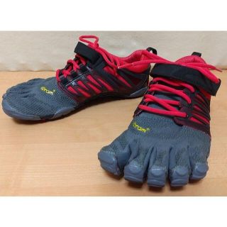 ビブラム(vibram)の【ビブラム】5本指シューズ V-Train 18M6602★美品24ｃｍ(その他)