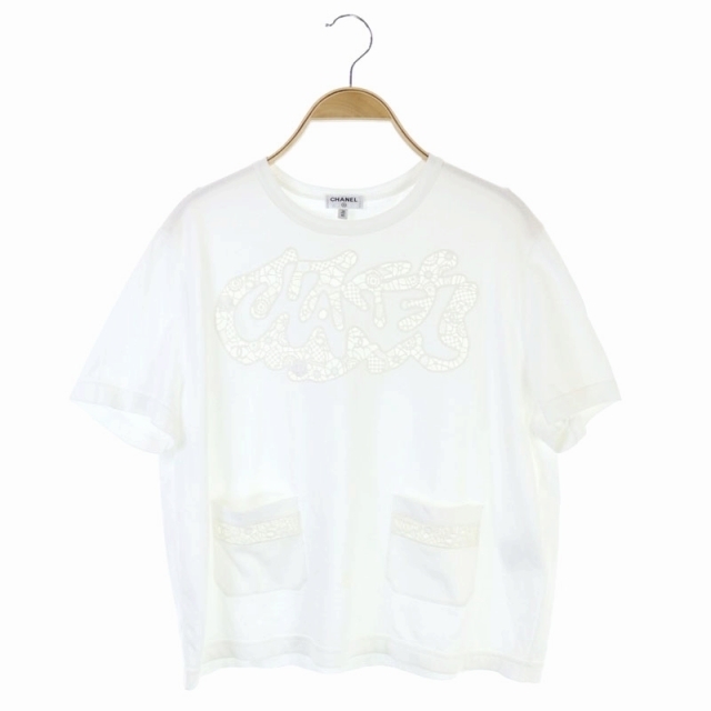 CHANEL(シャネル)のシャネル ロゴカットワークレースTシャツ カットソー 半袖 38 40 白 レディースのトップス(カットソー(半袖/袖なし))の商品写真