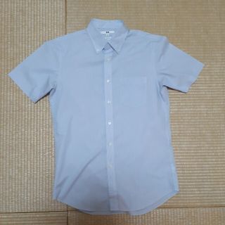 ユニクロ(UNIQLO)のユニクロ　半袖　ボタンダウンシャツ(シャツ)