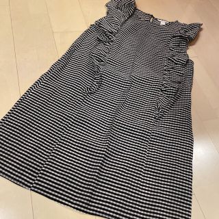 エイチアンドエム(H&M)の専用☆袖フリルチェックワンピース(ひざ丈ワンピース)