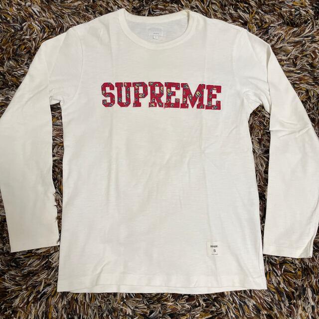 Supreme(シュプリーム)のsupreme ペイズリー　ロンT S メンズのトップス(Tシャツ/カットソー(七分/長袖))の商品写真