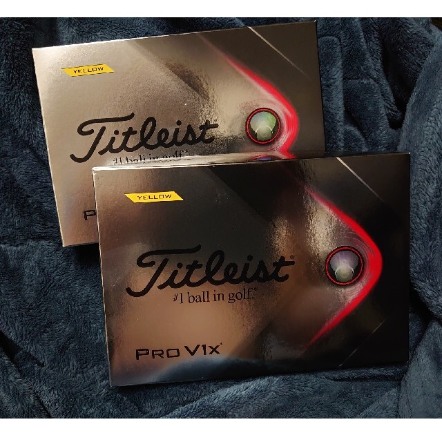 Titleist(タイトリスト)のタイトリスト　PRO  V1X イエロー　ゴルフボール　２ダースセット スポーツ/アウトドアのゴルフ(その他)の商品写真