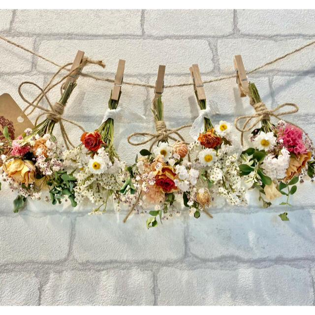 ドライフラワー スワッグ ガーランド❁282オレンジピンク 薔薇かすみ草 花束 ハンドメイドのフラワー/ガーデン(ドライフラワー)の商品写真