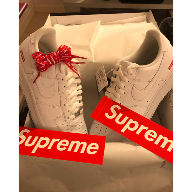 Supreme®/Nike® Air Force 1 Low