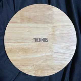 サーモス(THERMOS)のAmore様専用　サーモス（THERMOS）の木製プレート　鍋敷き(テーブル用品)