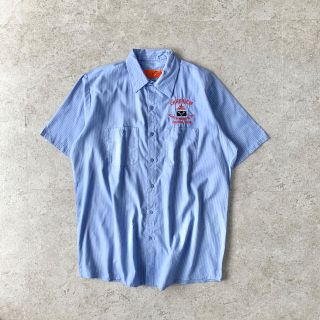 ディッキーズ(Dickies)のRED KAP ストライプ 半袖ワークシャツ ワンポイント 刺繍ロゴ(シャツ)