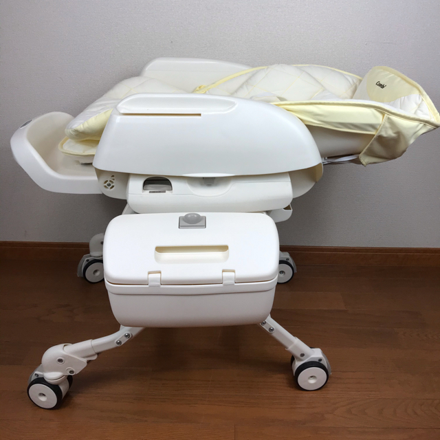 ★美品★ コンビ ネムリラ AT オートスウィング 電動ハイローチェア - 4