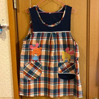 ルルロロ　エプロン　保育士(収納/キッチン雑貨)