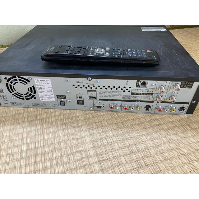 AQUOS(アクオス)のAQUOS ハイビジョン　レコーダー　VHS DVD スマホ/家電/カメラのテレビ/映像機器(DVDレコーダー)の商品写真
