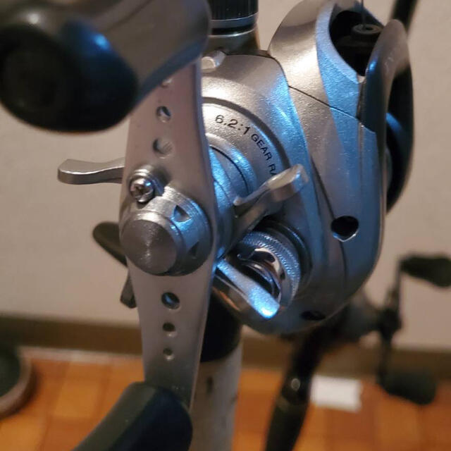 SHIMANO(シマノ)のバスワン　XT  スポーツ/アウトドアのフィッシング(リール)の商品写真