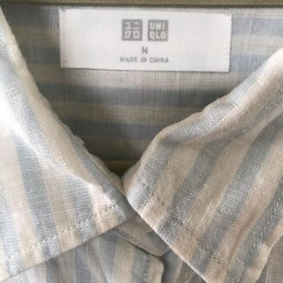 ユニクロ(UNIQLO)の美品　UNIQLO 麻リネンブルーストライプシャツ　M(シャツ/ブラウス(長袖/七分))