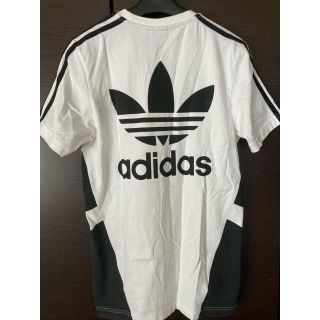 アディダス(adidas)のadidas Tシャツ(Tシャツ/カットソー(半袖/袖なし))