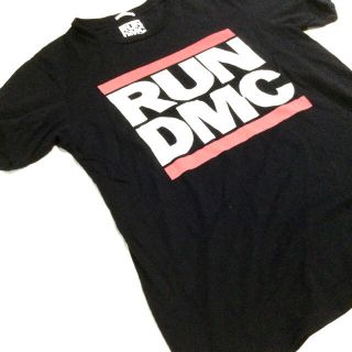 ジーユー(GU)のRUN DMC★ミュージシャンＴシャツ★アーティストプリント★サイズＭ(Tシャツ/カットソー(半袖/袖なし))