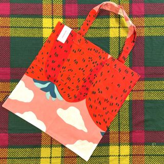 マリメッコ(marimekko)のmarimekko マリメッコ　マンシッカヴォレット トートバッグ　新品(トートバッグ)