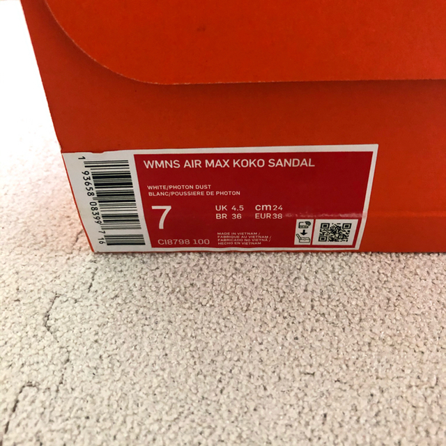NIKE(ナイキ)のナイキ エアマックス ココ 24.0cm  2足セット レディースの靴/シューズ(サンダル)の商品写真