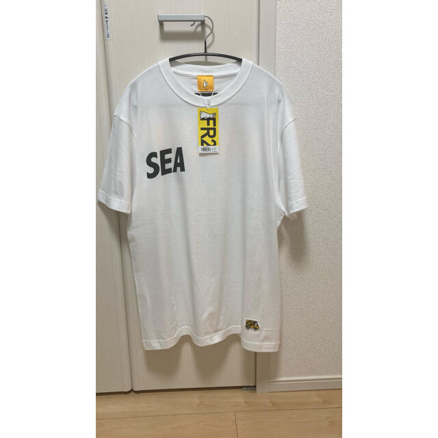 fr2 wind and sea コラボ ホワイト レア商品 メンズのトップス(Tシャツ/カットソー(半袖/袖なし))の商品写真