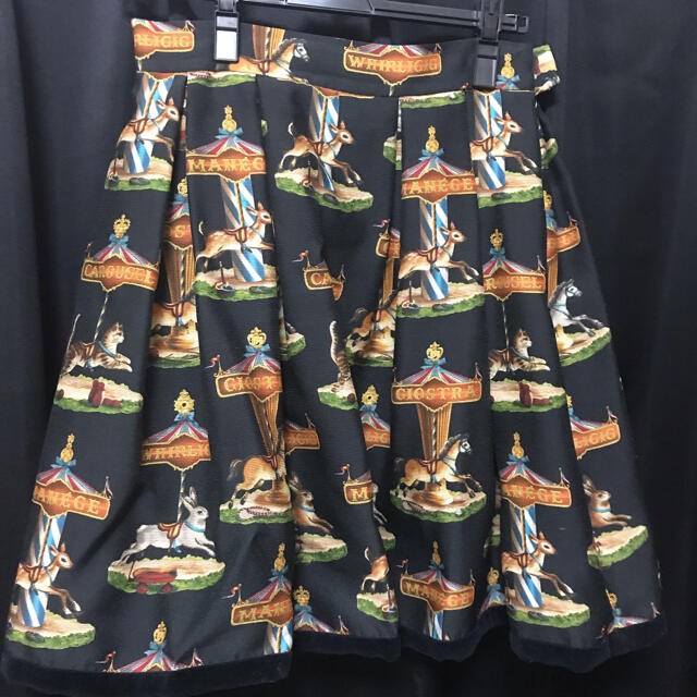 JaneMarple(ジェーンマープル)のジェーンマープル ♡ カルーセルのミニスカート 黒 レディースのスカート(ひざ丈スカート)の商品写真