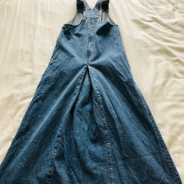 room306 CONTEMPORARY(ルームサンマルロクコンテンポラリー)のDenim Long Jumper Skirt  レディースのワンピース(ロングワンピース/マキシワンピース)の商品写真