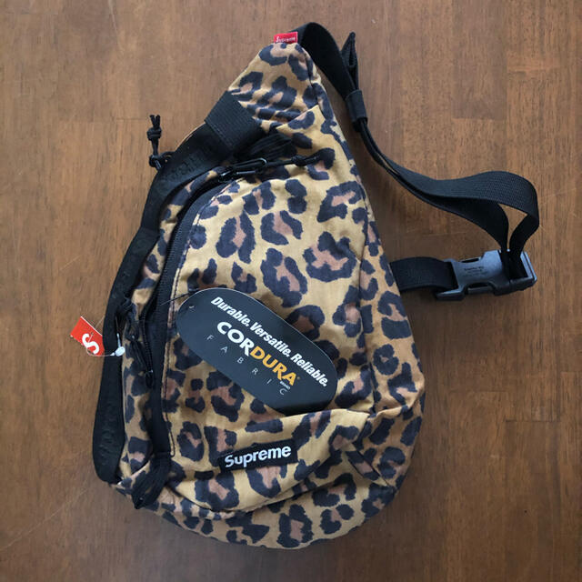 Supreme(シュプリーム)のSupreme 20FW Sling Bag 豹柄 メンズのバッグ(ボディーバッグ)の商品写真