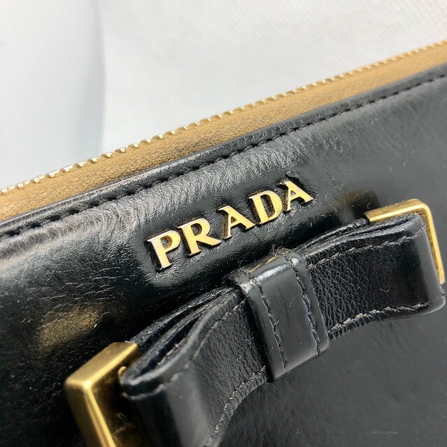 PRADA(プラダ)の最終SALE✨綺麗　PRADA　プラダ　長財布　ラウンドファスナー　美品　人気 レディースのファッション小物(財布)の商品写真