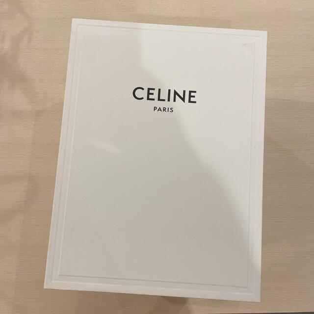 celine(セリーヌ)の＊セリーヌ　ヘルメット空箱＊ レディースのバッグ(ショップ袋)の商品写真